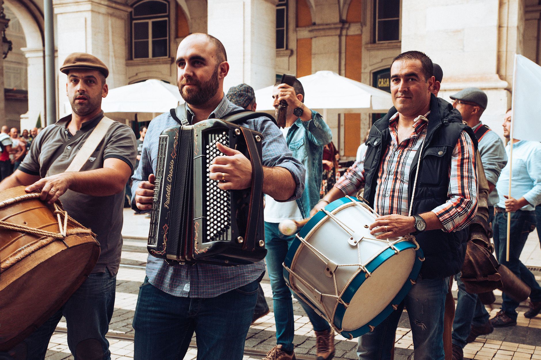 Descobre os 10 Músicos Portugueses Mais Famosos de 2026